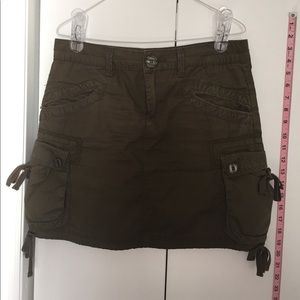 Army green Prana cargo skirt